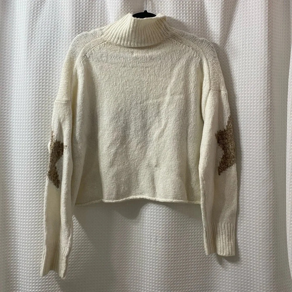 NWOT L&G Triple Star Cropped Turtleneck Sweater - Picture 3 of 4